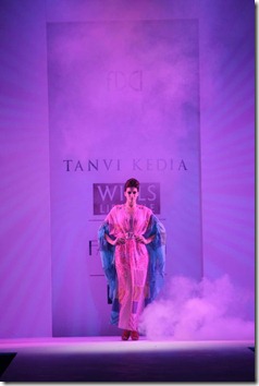 WIFW SS 2011 by Tanvi Kedia   (5)