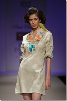 WIFW SS 2011 collection by Preeti Chandra's Show   (14)