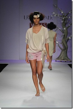 WIFW SS 2011collection by Urvashi Kaur  (10)