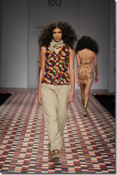 WIFW SS 2011Mynah's by Reynu Taandon  (5)