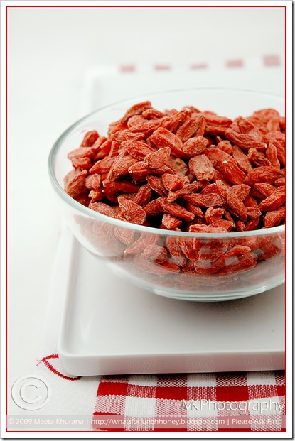 Goji Berries (02) by MeetaK