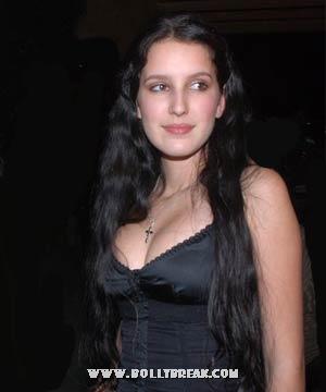 Katrina Kaif Sisters Images- Isbail Kaif