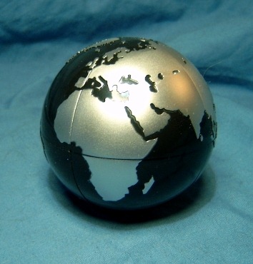 [K8 Ball Globe[4].jpg]