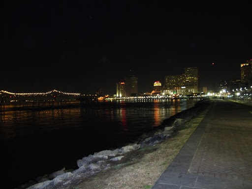 夜のニューオリンズ