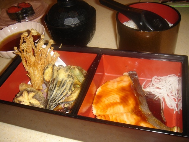 [DSC044103.jpg]