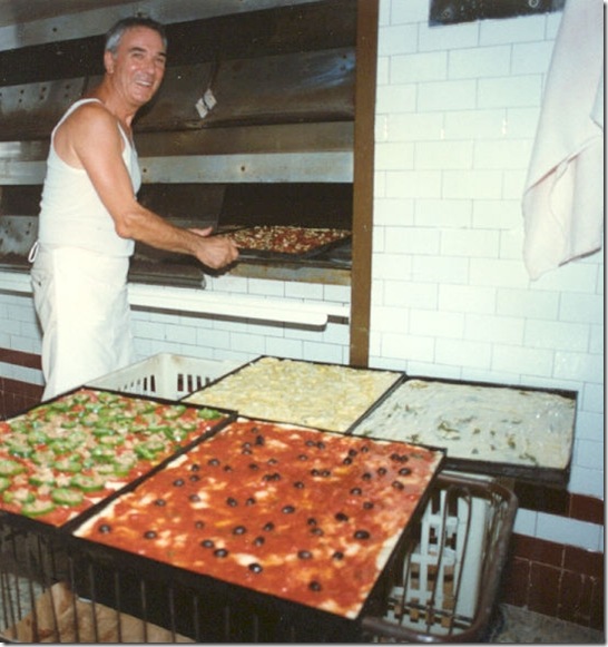 mario - pizza in oven