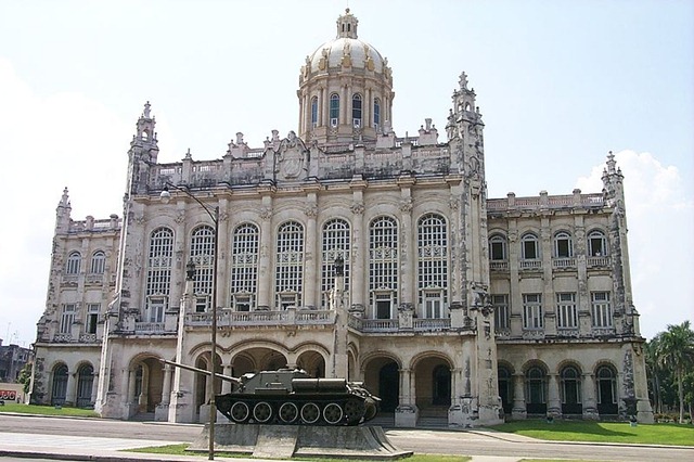 [800px-Museum_of_Revolution_Cuba[3].jpg]