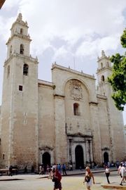 [180px-Merida-cathedral[3].jpg]