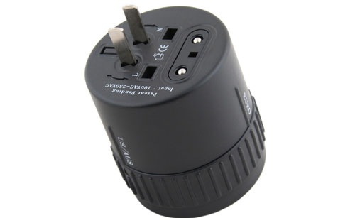 [universal-ac-travel-adaptor[2].jpg]