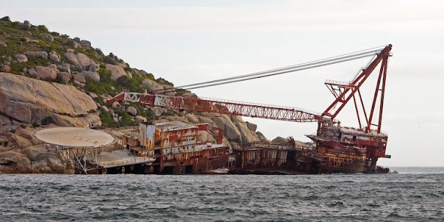 barcos abandonados