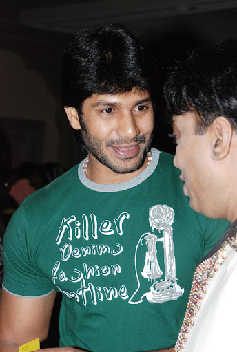 CLICK THE ABOVE ARROW TO ZOOM THE IMAGE