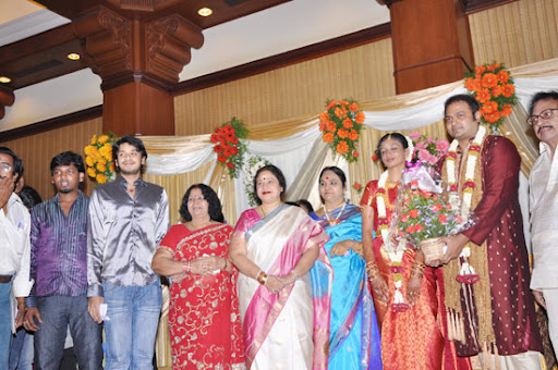 CLICK THE ABOVE ARROW TO ZOOM THE IMAGE