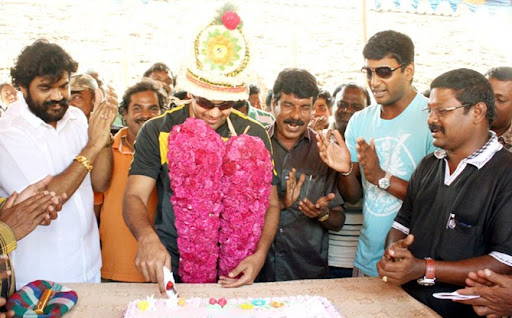 CLICK THE ABOVE ARROW TO  ZOOM THE IMAGE