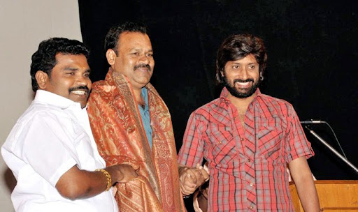 CLICK THE ABOVE ARROW TO  ZOOM THE IMAGE