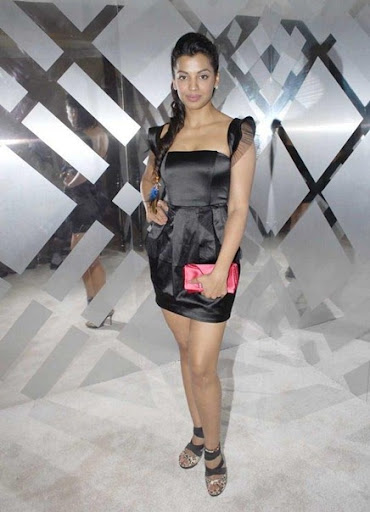 CLICK THE ABOVE ARROW TO  ZOOM THE IMAGE