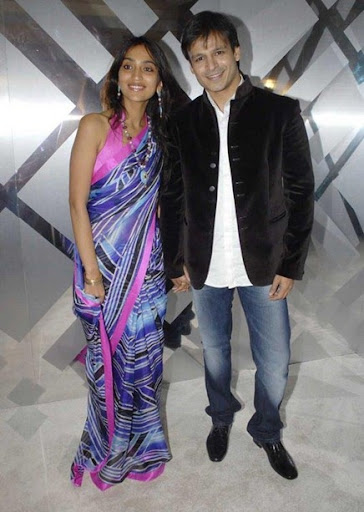 CLICK THE ABOVE ARROW TO  ZOOM THE IMAGE