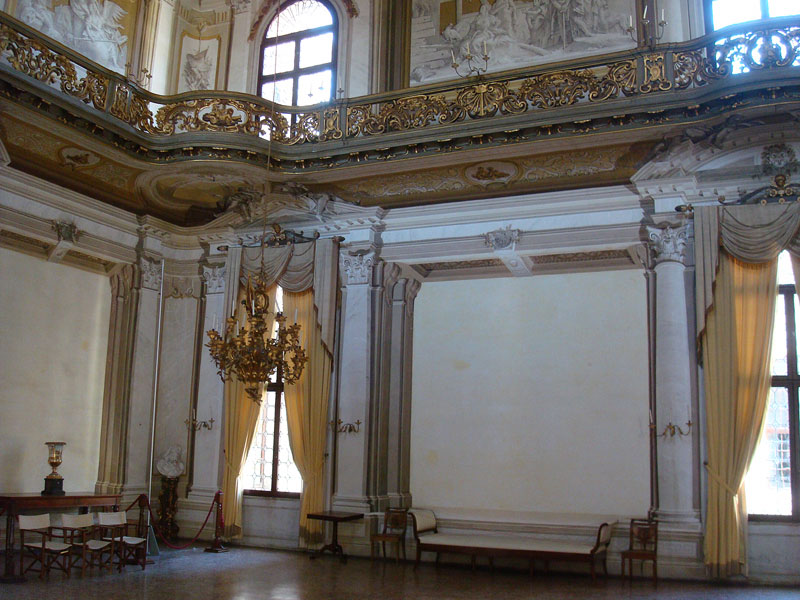 Salone_delle_feste_10.jpg
