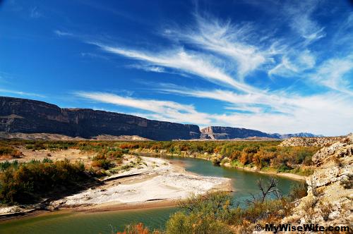 Rio Grande and Santa Elena Canyon - A sight to behold! Rio Grande and Santa Elena Canyon - A sight to behold!