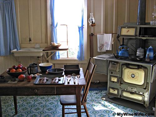 'Modern' kitchen with wood-burning stove