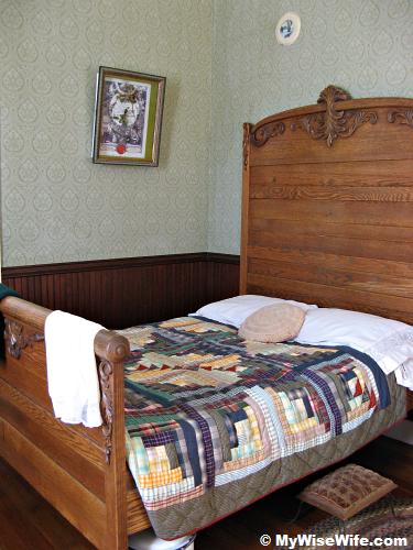 Bed and quilts