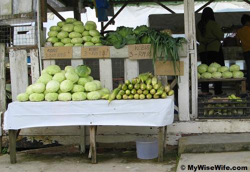 Cabbages and corns for sale