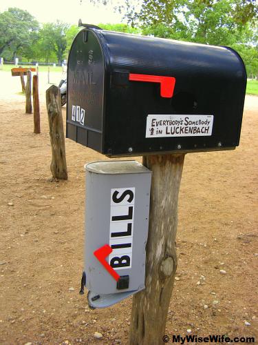 Welcome to Luckenbach! Welcome to Luckenbach!