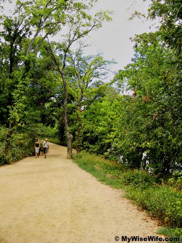 A pleasant stroll by Lady Bird Lake A pleasant stroll by Lady Bird Lake