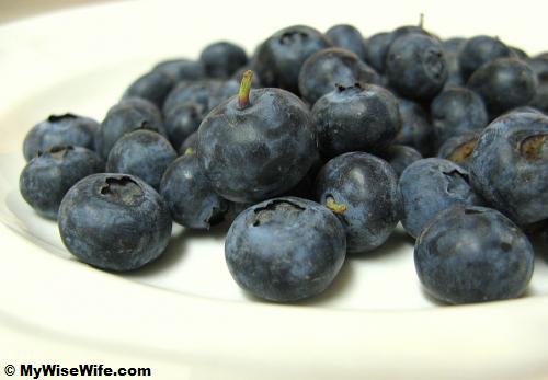 Fresh blueberries.. Fresh blueberries..