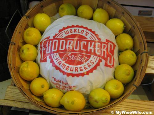 Fuddruckers - World's Greatest Hamburger Fuddruckers - World's Greatest Hamburger