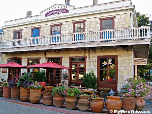 La Villita - A restored settlement turned to restaurant La Villita - A restored settlement turned to restaurant