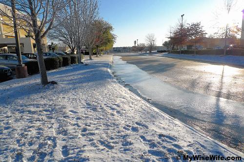 Icy road along Diplomacy Drive, Arlington