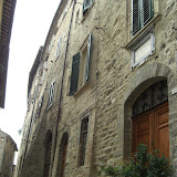 Montone, smalle straatjes in overvloed