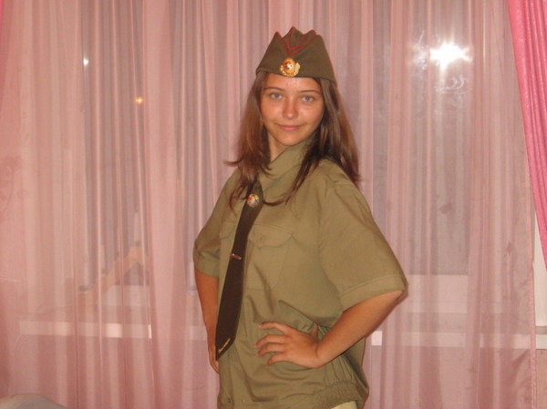[military_woman_belarus_firemen_000004[2].jpg]