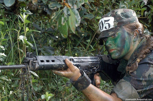 [military_woman_brazil_army_000045[2].jpg]
