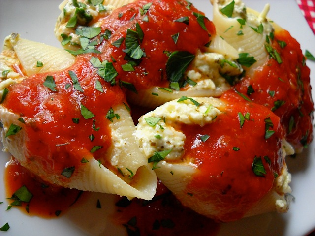 Pesto Stuffed Shells