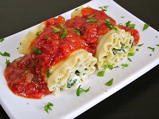 spinach lasagna roll ups