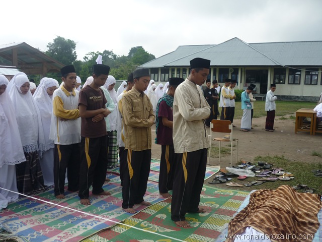 [Praktek Fardhu Kifayah Penyelenggaraan Jenazah di SMAN Pintar Kuansing8[4].jpg]