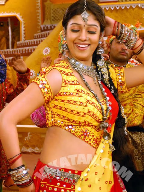 South Indian HQ glamour wallpapers@MirchiWoods.com