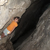 giuditta esplora le caverne