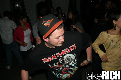 ROOOOOOOCKKK!!!