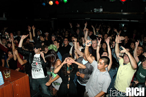 Raise your hand if you came to cinespace to pick up on girls