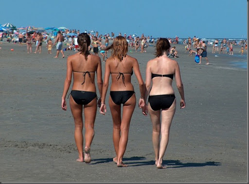 wallpaper beach girl. Click above Girls wallpapers