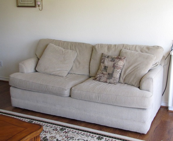 [before sofa[4].jpg]