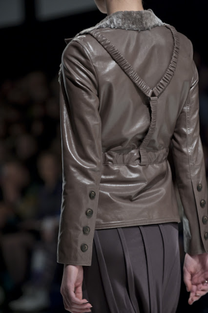 Tetyana ZEMSKOVA / Olena VOROZHBIT, UFW, autumn-winter 2010-11 Photographer Serge Chernikov