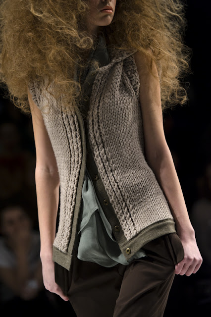 Elena BURENINA, UFW, fall/winter 2010-11 Photographer Serge Chernikov