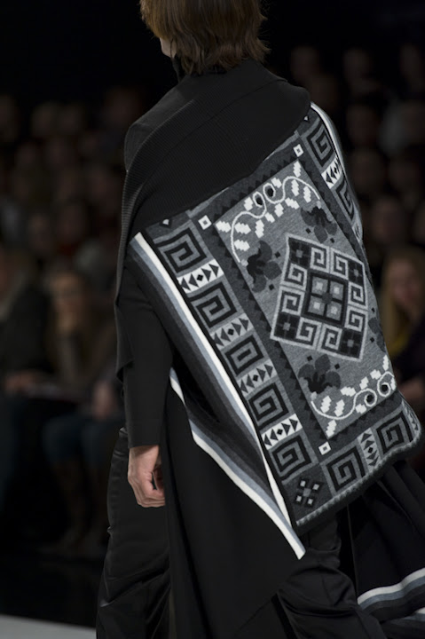 Natalya SOBOLEVA / Lyudmila VRONSKA, UFW, fall/winter 2010-11 Photographer Serge Chernikov