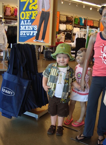 [Little Guy and the ON Mannequins[4].jpg]