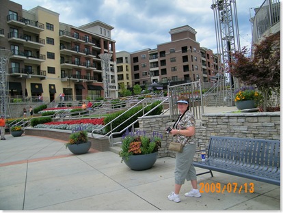 Wendy is busy taking pictures at Branson Landing