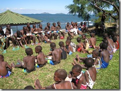 Lake Malawi & niños 043