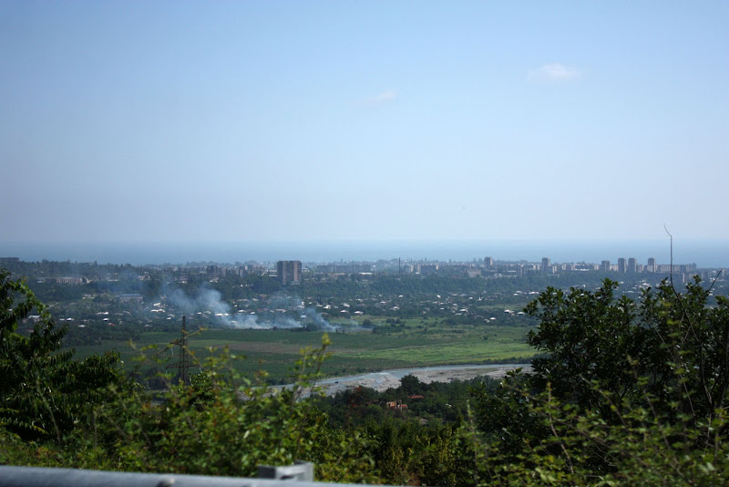 Абхазия за один день - Новый Афон и Сухум. Невероятная железная дорога.